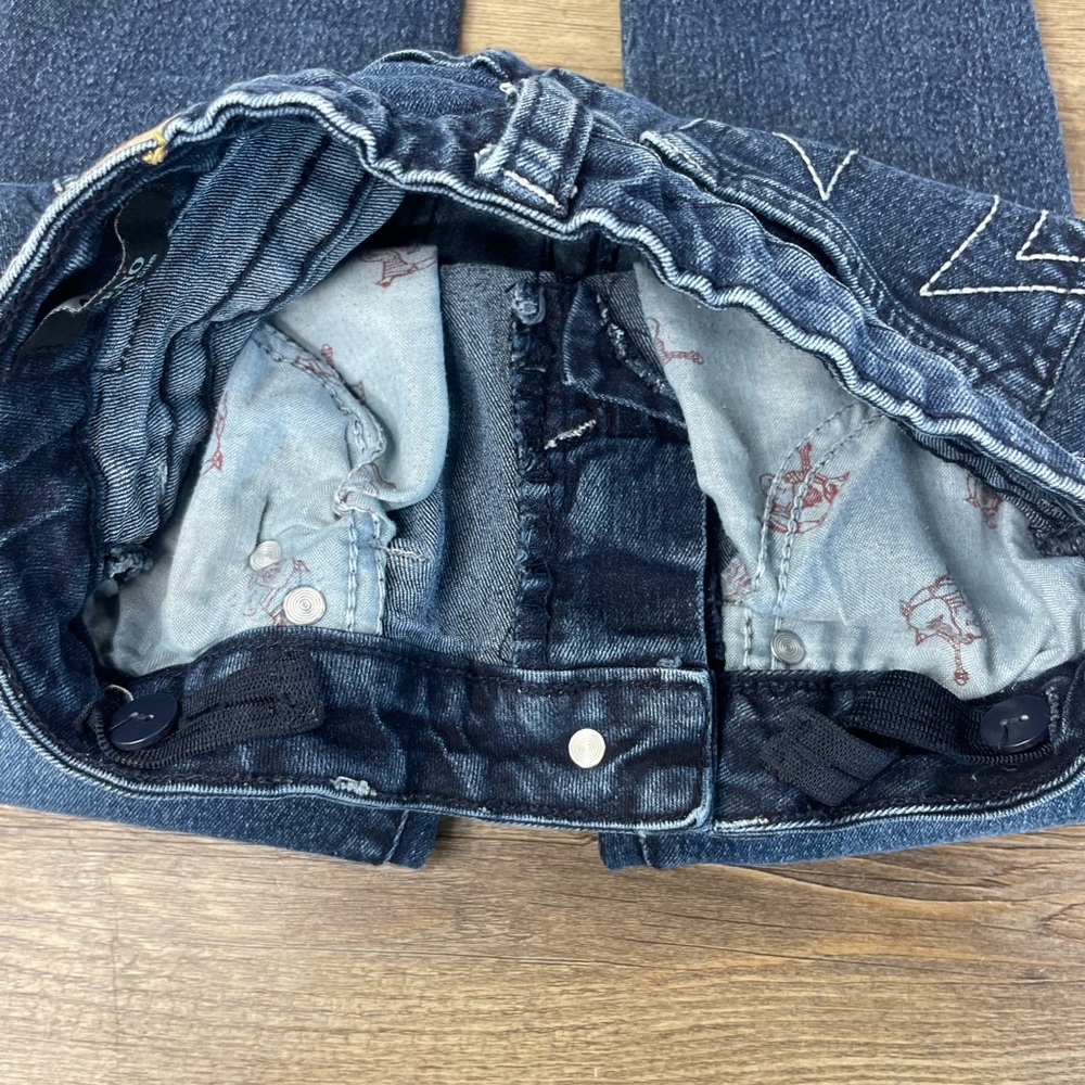 True Religion Little Boys Geno Jeans, Relaxed Slim, size 8 - Picture 4 of 7